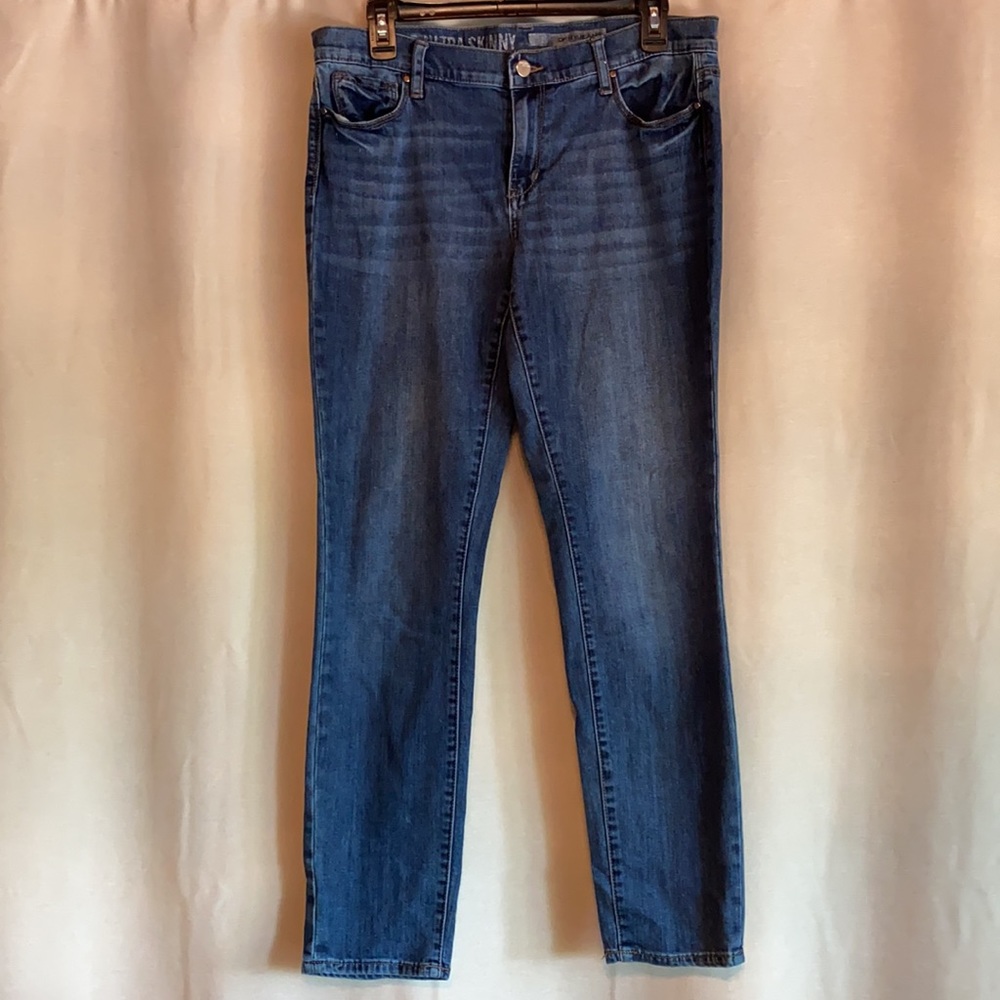 DKNY Ave B Ultra Skinny jeans size 10 super soft